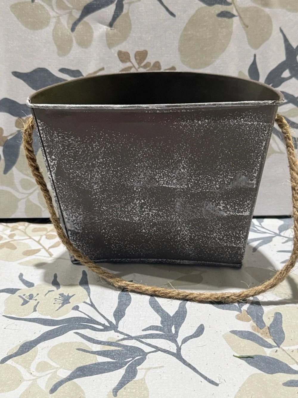 Rustic Metal Flower Pot with Rope Handle - Brown - Picture 3 of 9
